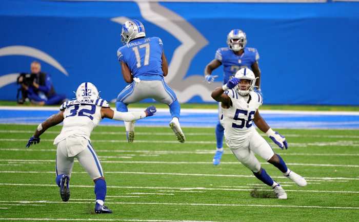 Marvin Hall recording a catch.